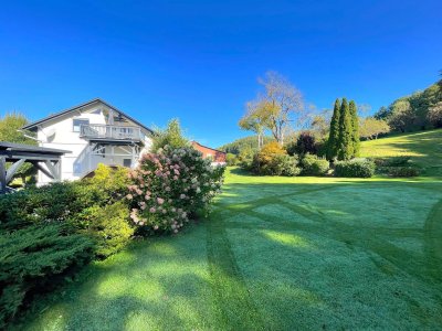 Ihr Wohntraum wird wahr: Großzügiges Anwesen mit Gartenidylle in Ruhelage
