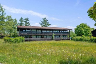 "Maisonette-Traum mit drei Terrassenbalkonen – Natur, Ruhe und Erholung pur im Ferienpark Vorauf"