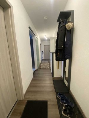 Exklusive, vollständig renovierte 3-Zimmer-Wohnung mit EBK und Balkon in Gersthofen
