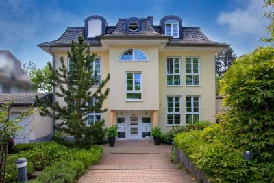 Traumhafte 3 Zimmer-Penthouse in ruhiger Lage von Königstein!