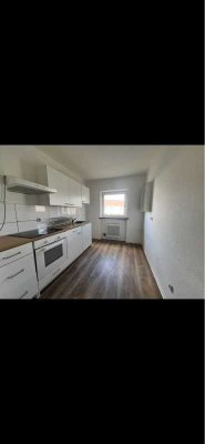 Attraktive 4-Zimmer Wohnung mit Balkon