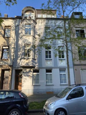 TOP gemütliche 3 ZKDB Wohnung im 2. OG in zentraler, aber ruhiger Lage nahe dem Helios und der FH