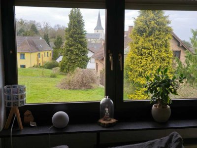 Helle 3-Zimmer-Dachgeschosswohnung mit Balkon in Walberberg
