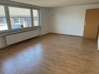 Leben, wo andere Urlaub machen – Charmantes Vierfamilienhaus im Herzen von Varel