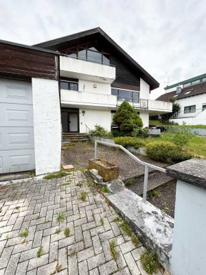 *Reserviert* Mehrfamilienhaus mit großem Grundstück in ruhiger Lage