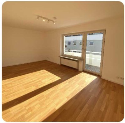 Exklusive 2-Zimmer-Wohnung mit geh. Innenausstattung mit Balkon und EBK in München Milbertshofen