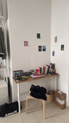 Attraktive 1,5-Zimmer-EG-Wohnung mit Terrasse in Köln Holweide