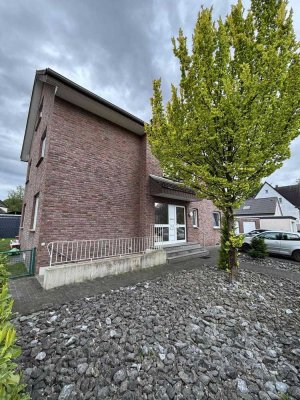 Großzügige Erdgeschosswohnung mit Garten in verkehrsberuhigter Wohnlage Kattenstroth