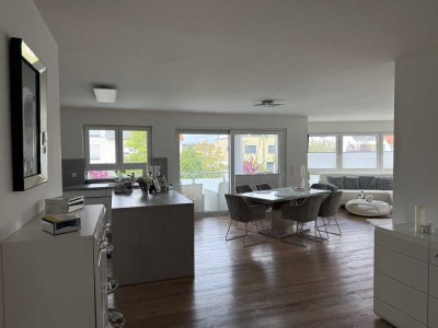 Helle luxuriöse Wohnung 3.5ZKB Wohnung mit Klimaanlage und Fußbodenheizung in TOP Lage in Oftersheim