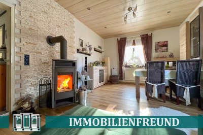 Stilvoll modernisiert: Gemütliche Wohnung mit Kamin, Erker und Garten an der Volme
