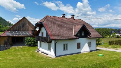 Renovierungsbedürftiges Einfamilienhaus mit Garten, Balkon und Fernsicht