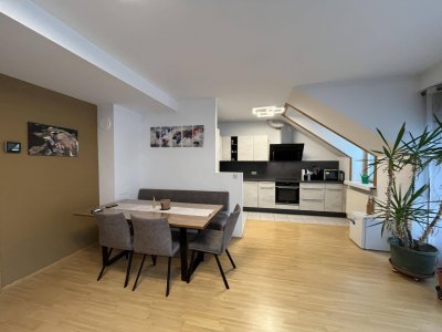 Neuwertige Eigentumswohnung im Dachgeschoss – 4 Zimmer mit Balkon &amp; Tiefgarage in Waidhofen/Zell