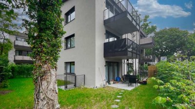 Moderne Neubau-Wohnung mit Balkon in Fürstenfeldbruck