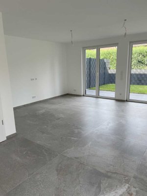 Neuwertiges 4-Zimmer-Haus mit Einbauküche in Bedburg