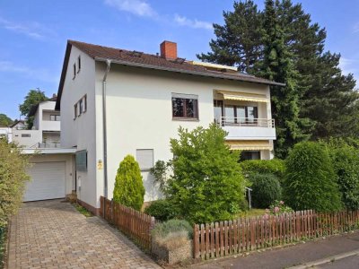 Großzügiges Einfamilienhaus mit Dachterrasse in bester Lage - von privat