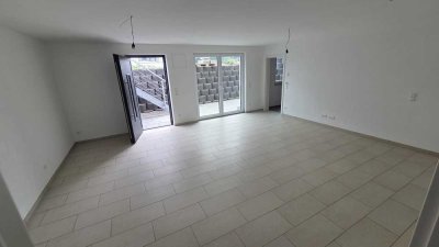 Freundliche 2-Zimmer-Wohnung mit Terrasse in Waldachtal