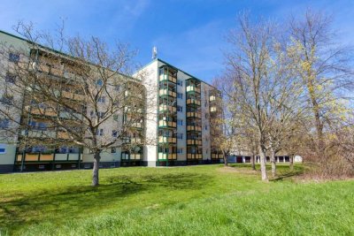 mit dem Aufzug in Ihre neue Wohnung mit atemberaubenden Blick über das Altenburger Land
