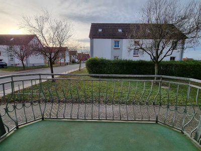 Frisch renoviert: Gut ausgestattete 2-Zimmer-Wohnung mit Balkon