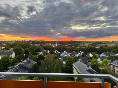 Helle 1,5-Zimmer Wohnung im 11. OG mit Balkon in Hof Innenstadt