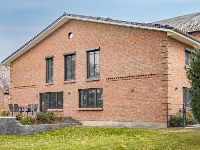 Ein Ort zum Ankommen
 - liebevoll saniertes Landhaus mit Möglichkeit zur Pferdehaltung -
