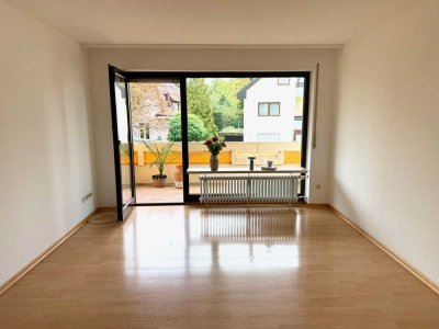 Helle, altstadtnahe 2-Zimmer Wohnung mit großem Süd-Balkon