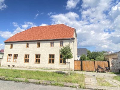 Barockhaus fertig zum Innenausbau, Baugenehmigung, ideal für zwei Familien oder Baugruppe