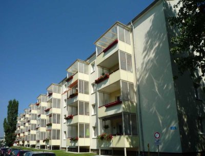 4-Raum-Wohnung im Stadtzentrum mit Badewanne und Balkon