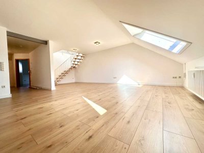 Modernisierte Dachgeschosswohnung mit Galeriecharakter