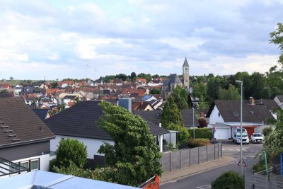 Gehobene, 4-Zi Whg mit Dachterrasse u Terrasse über 2Etagen Erstbezug nach energ.  Sanierung