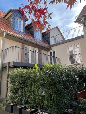 Wunderschöne 4-Zimmer-Maisonette-Whg - / Denkmal -2014 kernsaniert in der Innenstadt von Bad Homburg