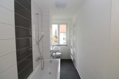 3...2...1...meins...neu sanierte 3-RW mit Wanne & Balkon!!!