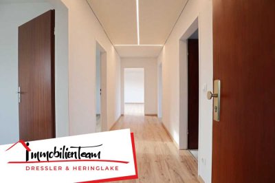 Wohnen mit Aussicht |großzügige 3 Zi.-DG-Wohnung mit Loggia & Garage in guter Lage von Halstenbek