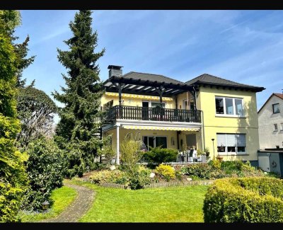 Erstbezug nach Sanierung: ansprechende 2,5-Zimmer-Wohnung mit Balkon in Eppstein