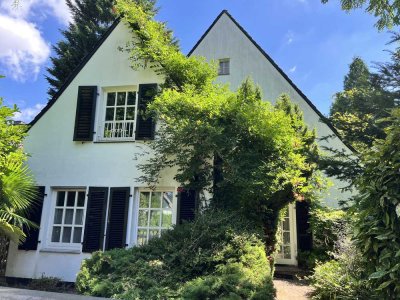 Ein-/ Zweifamilienhaus im Blumenviertel, Krefeld-Bockum