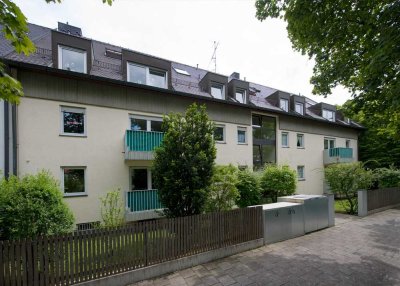 Großzügige 4-Zimmer Wohnung mit Blick ins Grüne