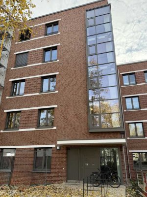 Von Privat: Hochwertige 3 Zi-Neubauwohnung mit EBK, großer Terrasse und kleinem Gartenanteil