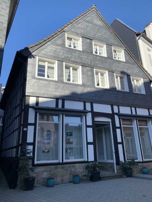 Gemütlich Leben im Herzen der Hattinger Altstadt, vollständig möbliert.