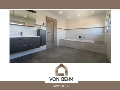 von Behm Immobilien -  Lichtdurchflutete Dachgeschosswohnung mit Ausbaupotenzial