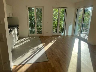 Erstbezug im Neubau – familienfreundlich & grün mit EBK, Balkon & Gäste-WC, in S-Bahn-Nähe