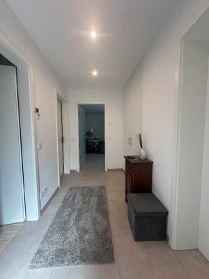 ERSTBEZUG ! 3-Raum Wohnung mit großer Terrasse
