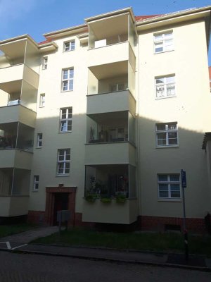 sanierte 3 Raum Wohnung Im Bogen 2 ab Mitte Juli verfügbar