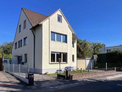 Handwerkertraum: Zweifamilienhaus zum Verwirklichen Ihrer Wohnideen