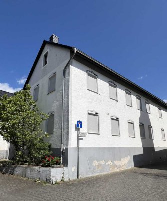 2-Familienhaus mit Wintergarten - Selbstnutzung oder Kapitalanlage