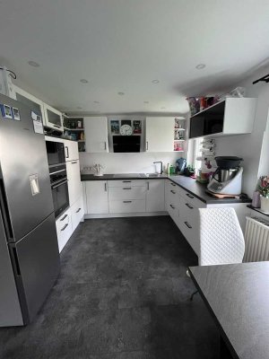 Gepflegte 2-Zimmerwohnung mit praktischer Raumaufteilung in zentrumnaher Lage