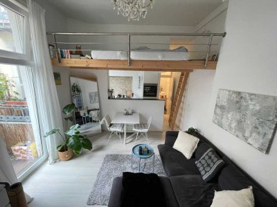 Helle, teilmöblierte 1-Zimmer Wohnung mit Balkon im Wiesbadener Westend