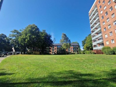 Kapitalanlage in Lübeck-Moisling: Vermietete 1-Zimmer-Wohnung mit Balkon und Keller