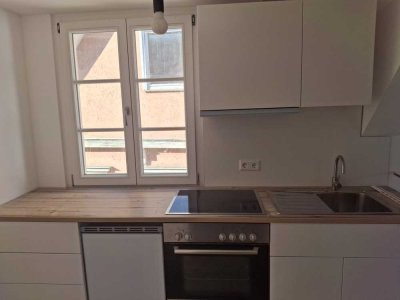 Neu renovierte 1,5-Raum- DG Wohnung im Zentrum von Biberach