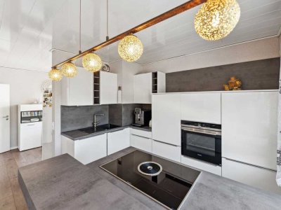 Ruhig gelegenes Einfamilienhaus mit Einliegerwohnung im schönen Leidersbach