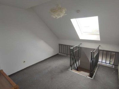 1-Zimmer-Wohnung auf 2 Etagen mit Einbauküche in Germersheim
