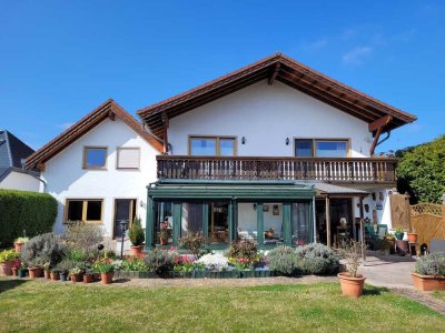 Exkl. Einfamilienhaus m. Einlieger/Büro 336 m² WFL, a. 1.067 m² Traum-Grdst., Nähe 50259 Pulheim